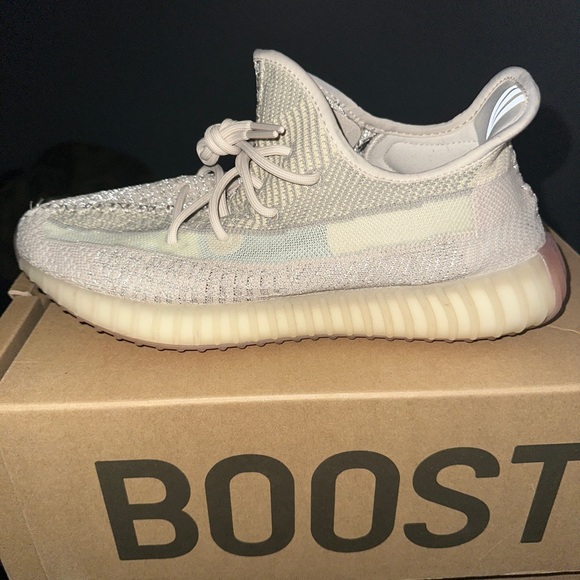 Yeezy 350 v2 citrin reflective - Picture 2 of 2
